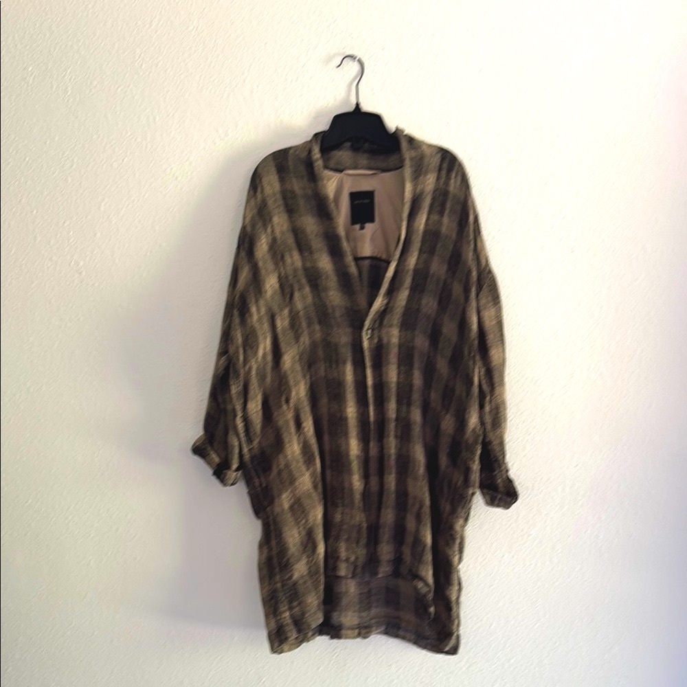 Pas de Calais single button flannel top